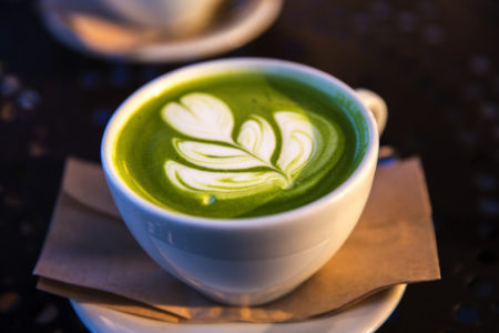 英数字と日本語のフォントを個別に選択できる柔軟なタイポグラフィ設定